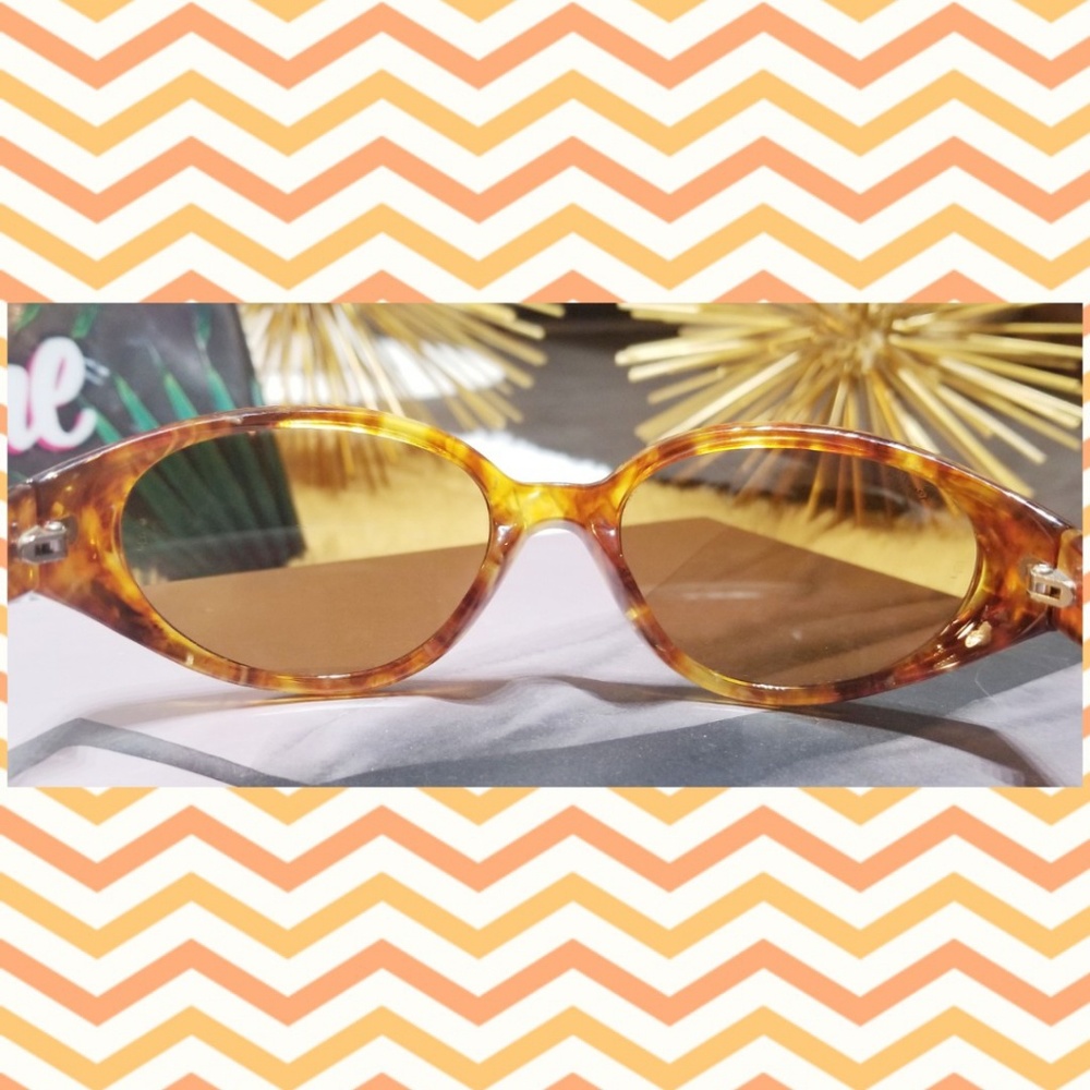 Ray-Ban B&L EUC Tortoise Ritual Sunglasses - Picture 4 of 8